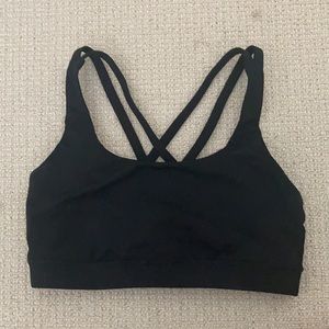 Black lululemon sports bra size 6